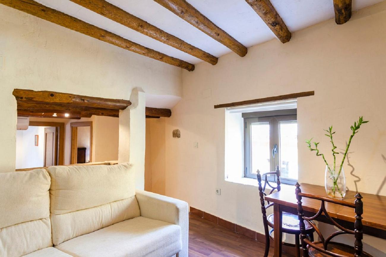 Apartamentos Casa Samper Santa Eulalia de Gállego Rom bilde