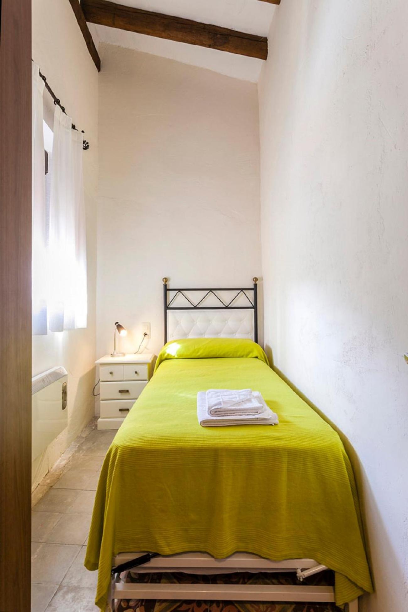 Apartamentos Casa Samper Santa Eulalia de Gállego Rom bilde