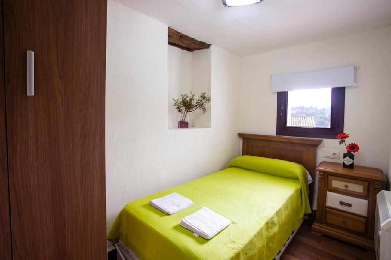 Apartamentos Casa Samper Santa Eulalia de Gállego Rom bilde