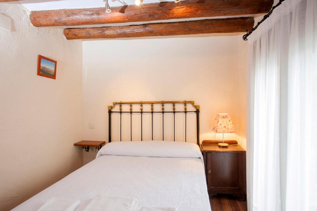 Apartamentos Casa Samper Santa Eulalia de Gállego Rom bilde